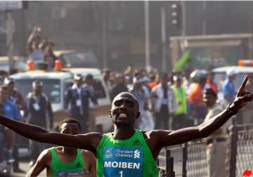 moiben abeyo win mumbai marathon india s yadav gets olympic berth