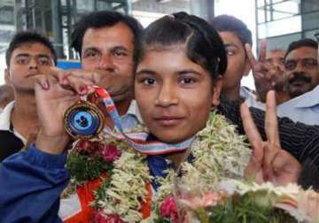 nikhat marches into finals of youth boxing championships
