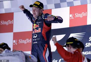 red bull s vettel wins f1 singapore gp