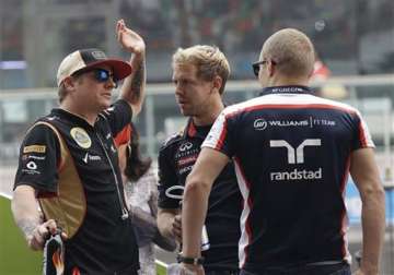 riled raikkonen angry with lotus over lack of pay