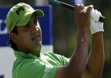 shiv kapur wins dubai cty challenge gets european tour card