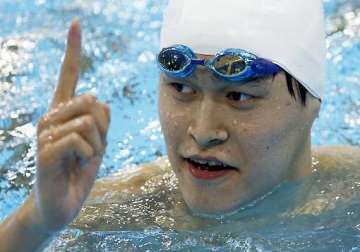 swimmer sun yang claims second gold at worlds