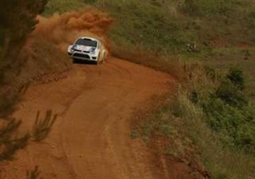 volkswagen leads wrc at halfway point