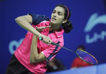 world badminton championship sindhu knocks out defending champ saina kashyap too reach quarters
