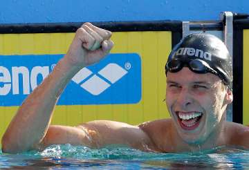 world champion swimmer dies of massive heart attack at 26
