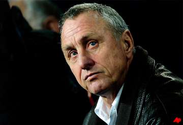 ajax dismisses johan cruyff and rest of board