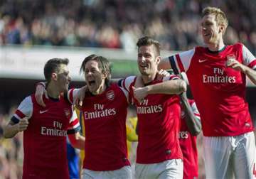 arsenal into fa cup semis united wins in league