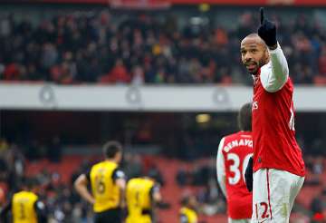 arsenal may try to extend henry s loan from mls