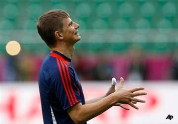 arshavin says russia players lack speed