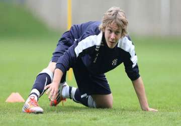 barcelona signs croatia midfielder alen halilovic