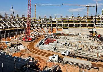 brazil workers end strike in world cup venue