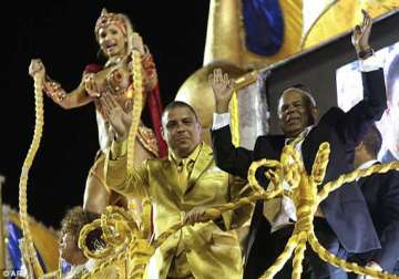 carnival parade pays tribute to the ronaldo prior to world cup