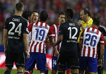 champions league defensive chelsea holds atletico madrid in scoreless draw