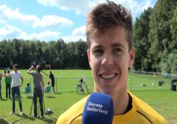 chelsea reach agreement with van ginkel