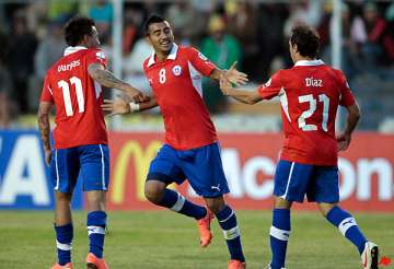 chile defeats bolivia 2 0 in world cup qualifying