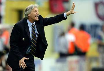 colombia says pekerman has agreed to coach team
