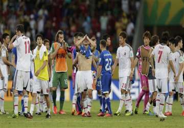 confederations cup japan gives italy a scare lose 3 4