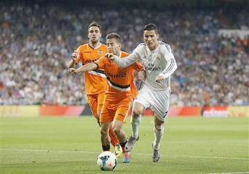 cristiano ronaldo injury worries as madrid closes with win