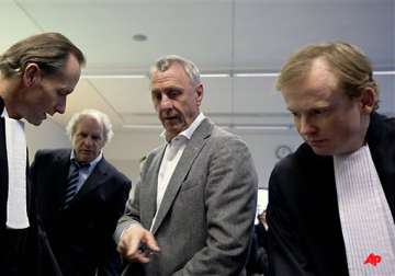 cruyff in court over van gaal s ajax appointment