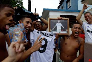 cubans tune in to real madrid vs barcelona