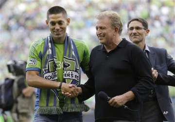dempsey leaves england joins seattle sounders