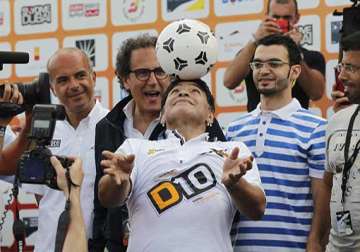 diego maradona shows off some skills
