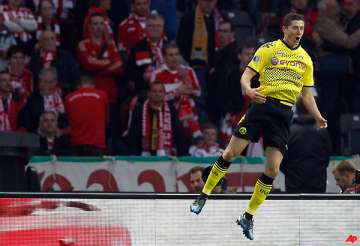 dortmund beats bayern 5 2 in german cup final