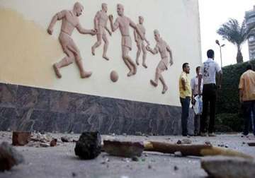 16 die in egypt riot after soccer violence verdict