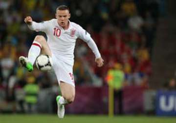 england selects rooney amid united rift injuries