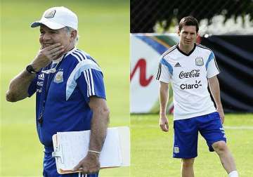 fifa world cup argentina coach denies rift with messi