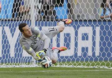 fifa world cup brazil beats chile in penalty shootout to reach quarter final