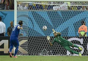 fifa world cup costa rica beats greece in penalty shootout