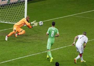fifa world cup goalkeeper shines for algeria in world cup loss