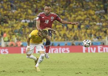 fifa world cup juan zuniga apologizes to neymar for tackle