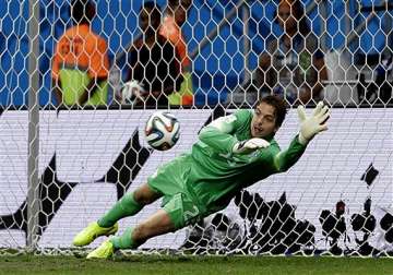 fifa world cup netherlands beats costa rica in penalty shootout to reach the semis