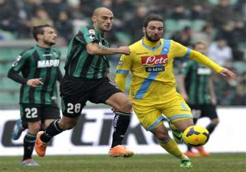 fiorentina snatches 2 2 draw at parma in serie a