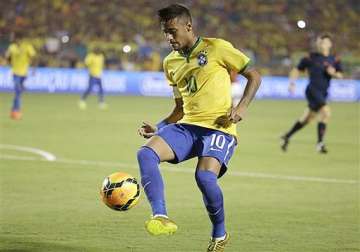 neymar s late goal lifts brazil past colombia 1 0