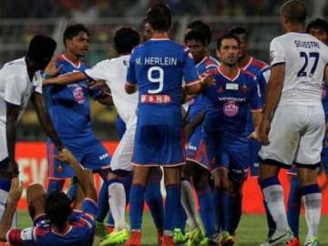 isl chennai square off against goa in battle of leaders