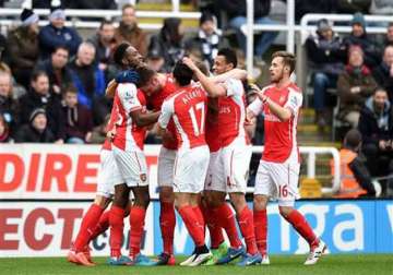 arsenal beats newcastle 2 1 in premier league