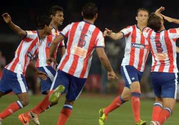 isl atletico de kolkata look to continue winning run against delhi dynamos