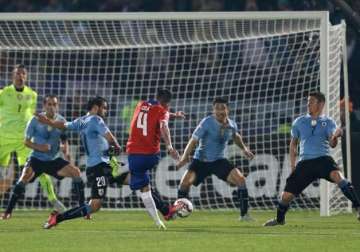 host chile beats uruguay to reach copa america semifinals