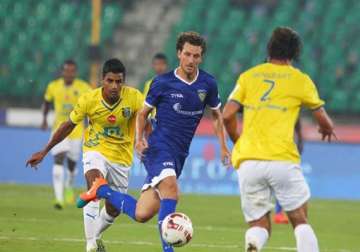 isl chennaiyin take on kerala look to seal semifinal spot