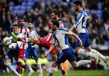 la liga atletico madrid s title defense hit by 0 0 draw at espanyol
