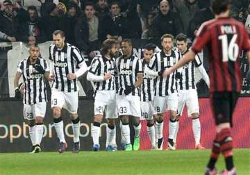 juventus beats ac milan 3 1 to go 10 points clear in serie a