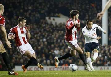 spurs beat sheff united 1 0 in 1st leg of league cup semis