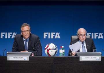 fifa kicks off 2026 world cup bidding 2022 start left open