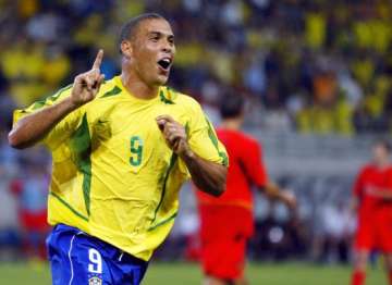 brazil great ronaldo buys stake in us outfit