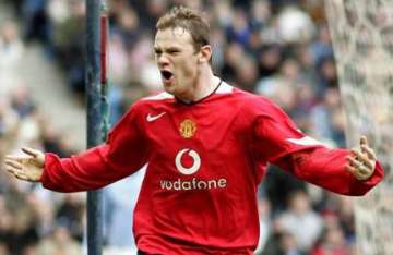 wayne rooney agrees five year contract with manchester united