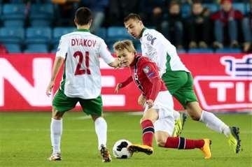 norway s odegaard sets euro qualifier age record