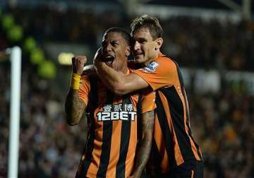 epl hull draws 2 2 with west ham